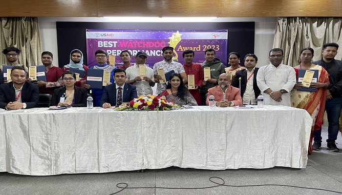 ‘বেস্ট ওয়াচডগ’ পারফরমেন্স অ্যাওয়ার্ড পেলেন ১১ জন