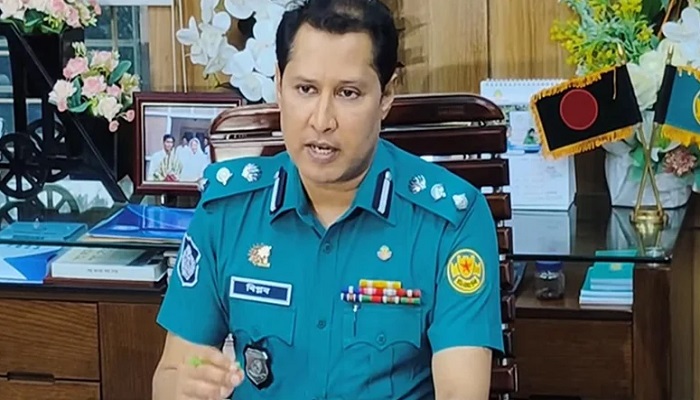 আন্তর্জাতিক মহলের দৃষ্টি আকর্ষণ করতে ট্রেনে আগুন