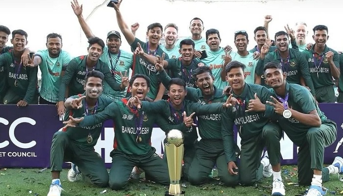 দেশে ফিরল শিরোপাজয়ী বাংলাদেশ অনূর্ধ্ব-১৯ দল