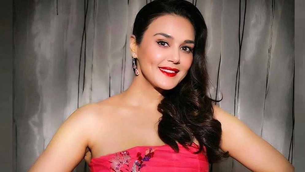 ১৫ বছর পরে পর্দায় ফিরছেন প্রীতি জিনতা