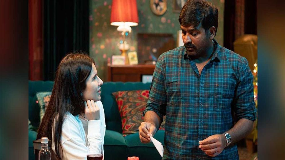 বিজয়-ক্যাটরিনার মুখোমুখি ধানুশ