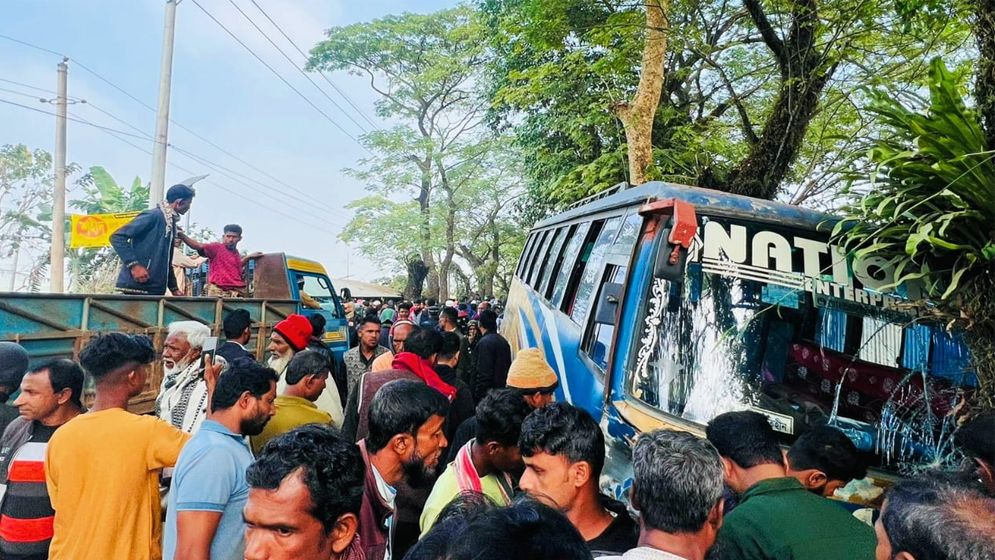 শান্তিগঞ্জে বেপরোয়া বাসের ধাক্কায় পথচারী নিহত
