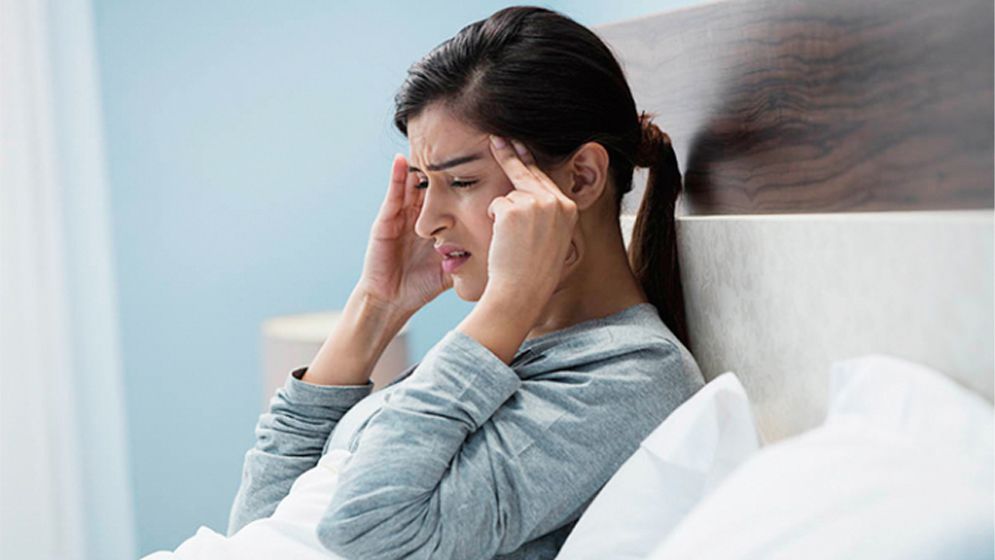 মাইগ্রেন দূর করতে যেসব খাবার খাবেন