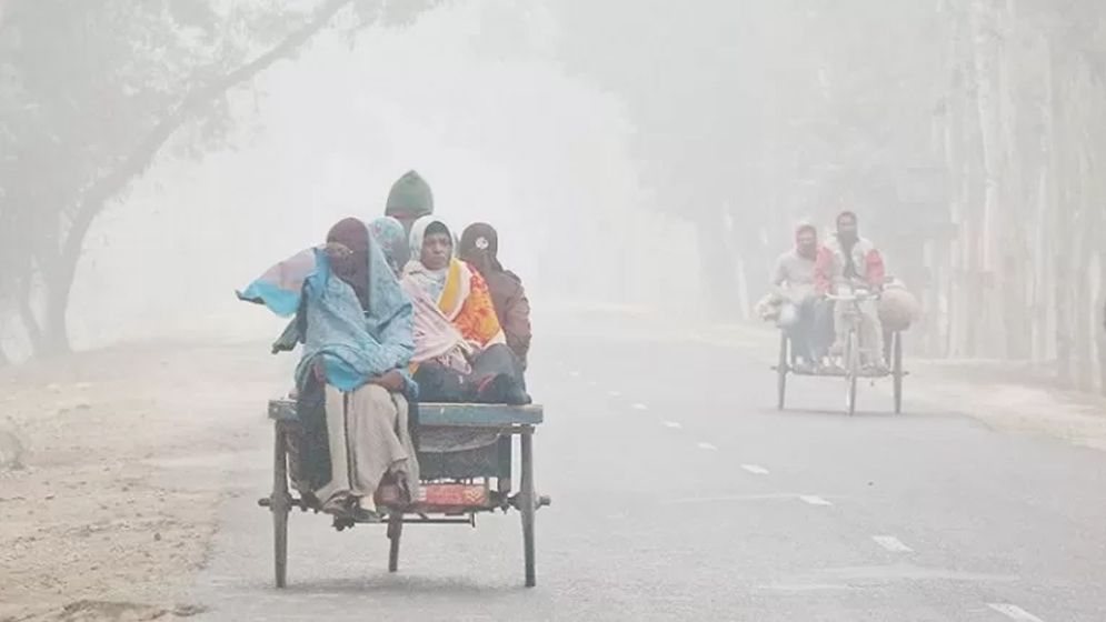 মাঘের প্রথম দিনেই হাড় কাঁপানো শীত