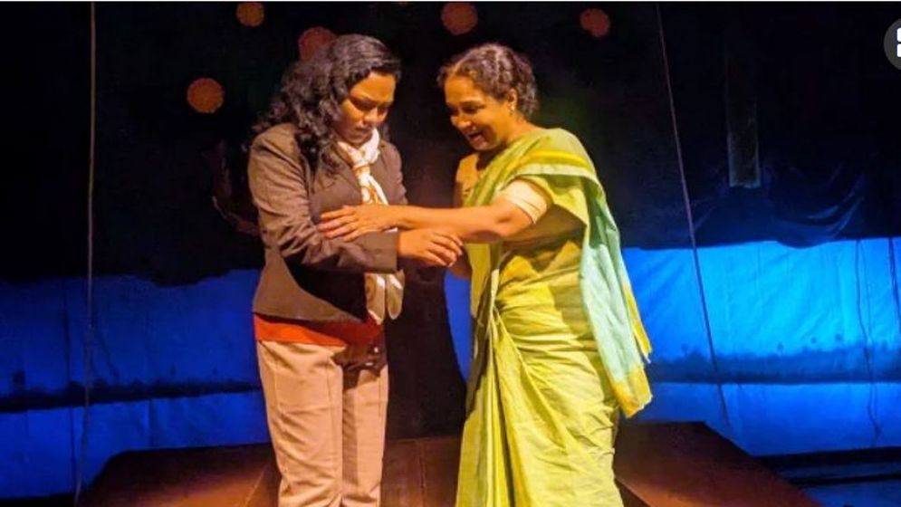 কাল শিল্পকলার মঞ্চে উড়বে ‘রঙিন চরকি’