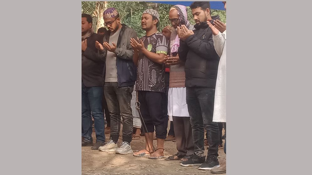 ডান্ডাবেড়ি নিয়ে বাবার জানাজায় অংশ নেয়া সেই সন্তানের জামিনে মুক্তি