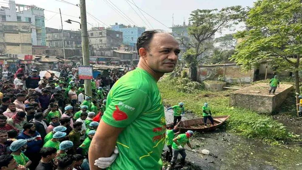 আমি বড় বড় পাঞ্জাবি পইড়া ঢাকা ঘুরাঘুরি করার জন্য এমপি হই নাই