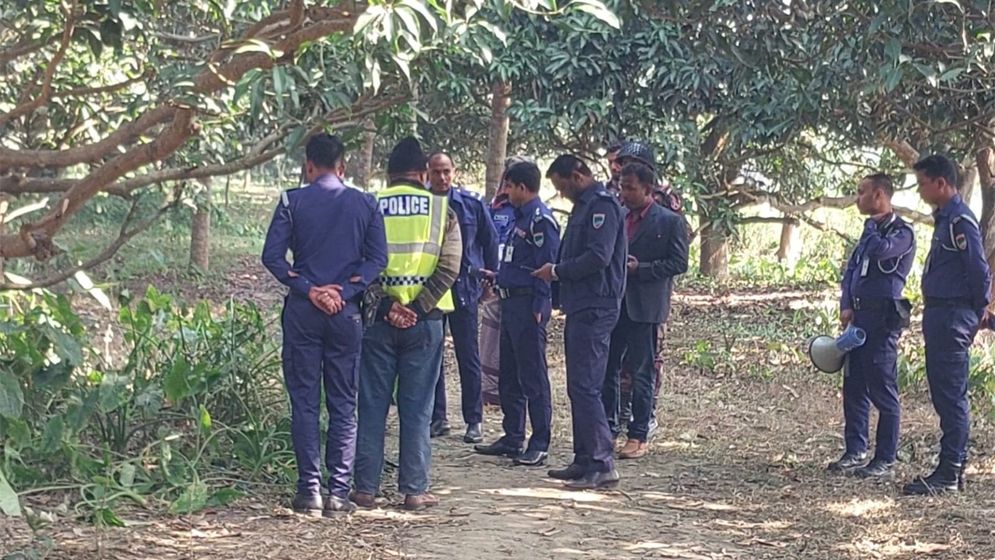 মেহেরপুরে পরিত্যক্ত বোমা বিস্ফোরণে কৃষক আহত
