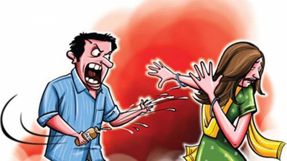 তালায় মৎস্য ঘেরে নারীর উপর এসিড নিক্ষেপ