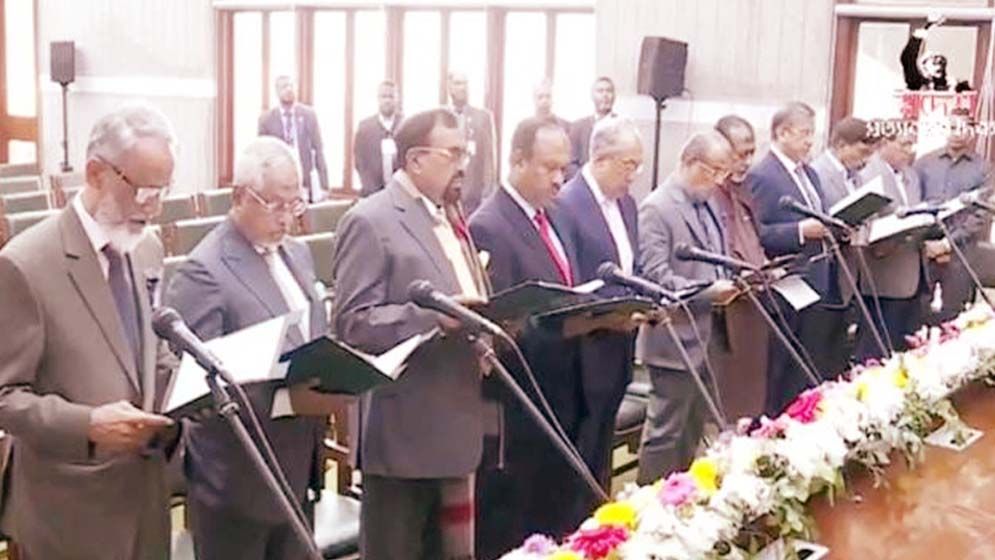 শপথ নিলেন জাপার সংসদ সদস্যরা
