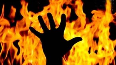 শীতে আগুন পোহাতে গিয়ে দগ্ধ বৃদ্ধার মৃত্যু