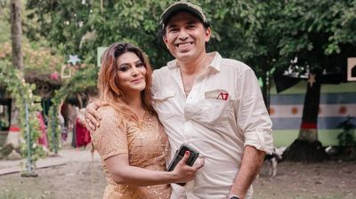 বিয়ে করেছেন নব্বই দশকের জনপ্রিয় মডেল পল্লব, পাত্রী কে?