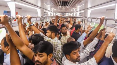 বিনা ভাড়ায় চড়তে পারবেন যারা
