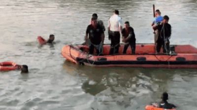 পিকনিকে গিয়ে নৌকাডুবি, ১৬ শিক্ষক-শিক্ষার্থীর মৃত্যু