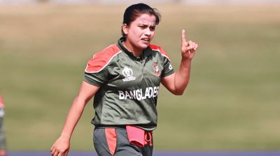 আইসিসির বর্ষসেরা নারী ওয়ানডে দলে বাংলাদেশের নাহিদা
