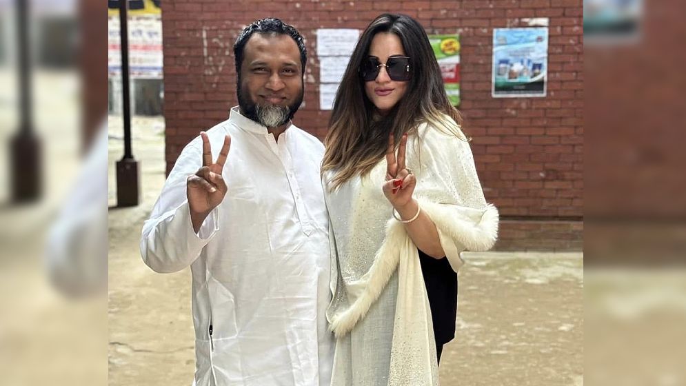 শোবিজ তারকাদের ভোট