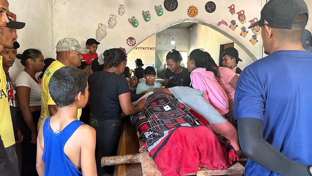 ভেনিজুয়েলায় সোনার খনিতে ধ্বস, নিহত ২৩