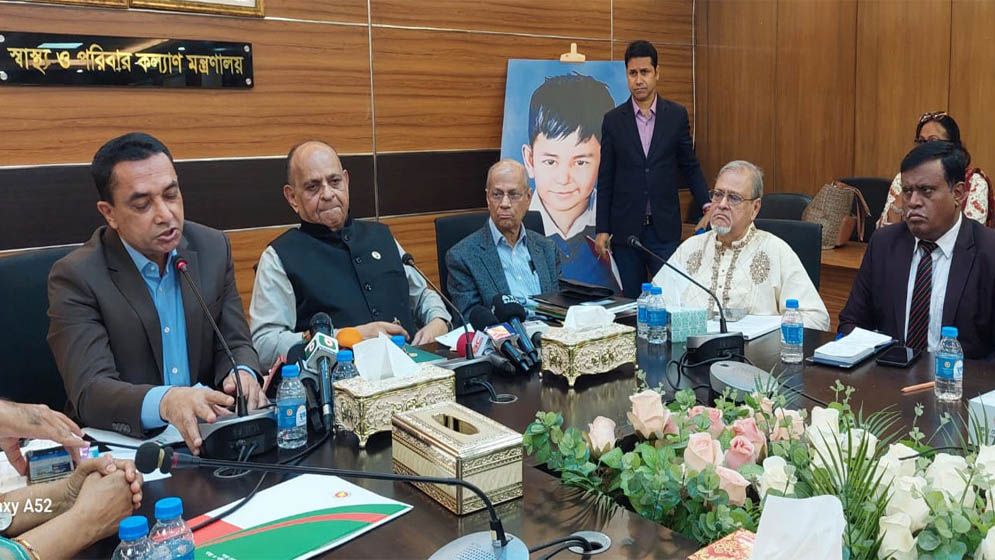 গাফিলতি পেলে কঠোর ব্যবস্থার নির্দেশ প্রধানমন্ত্রীর