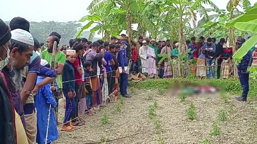 মহিপুরে নতুন বরের গলাকাটা লাশ উদ্ধার
