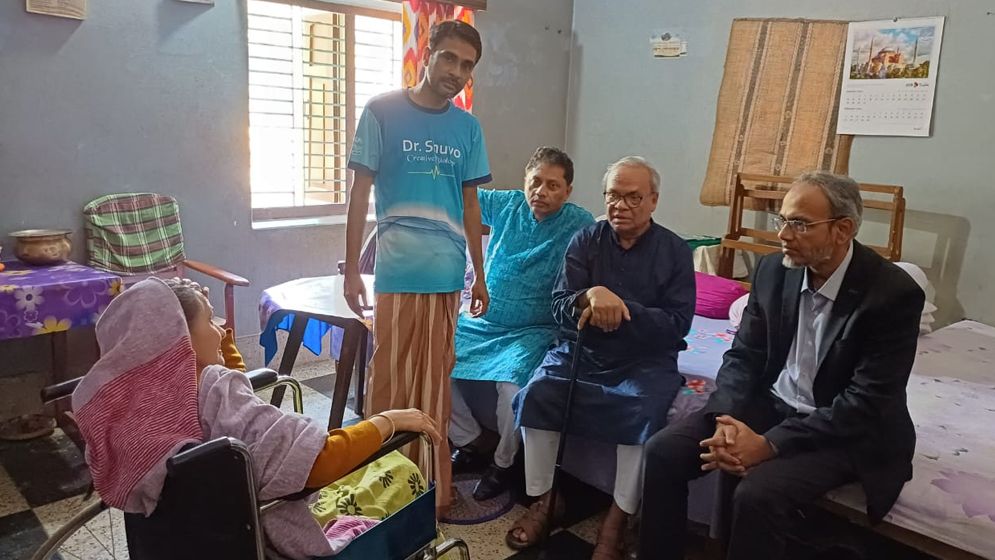 কারাবন্দি বিএনপি নেতা চাঁদের বাড়িতে রিজভী