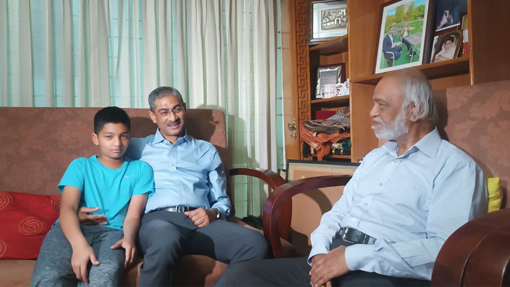 কারামুক্ত প্রিন্স-এ্যানীর বাসায় গেলেন মঈন খান