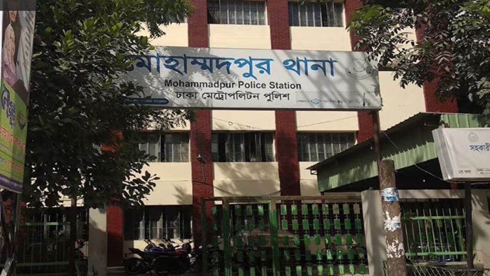 স্ত্রীসহ ডেইলি স্টারের আশফাকের ১০ দিনের রিমান্ড চায় পুলিশ