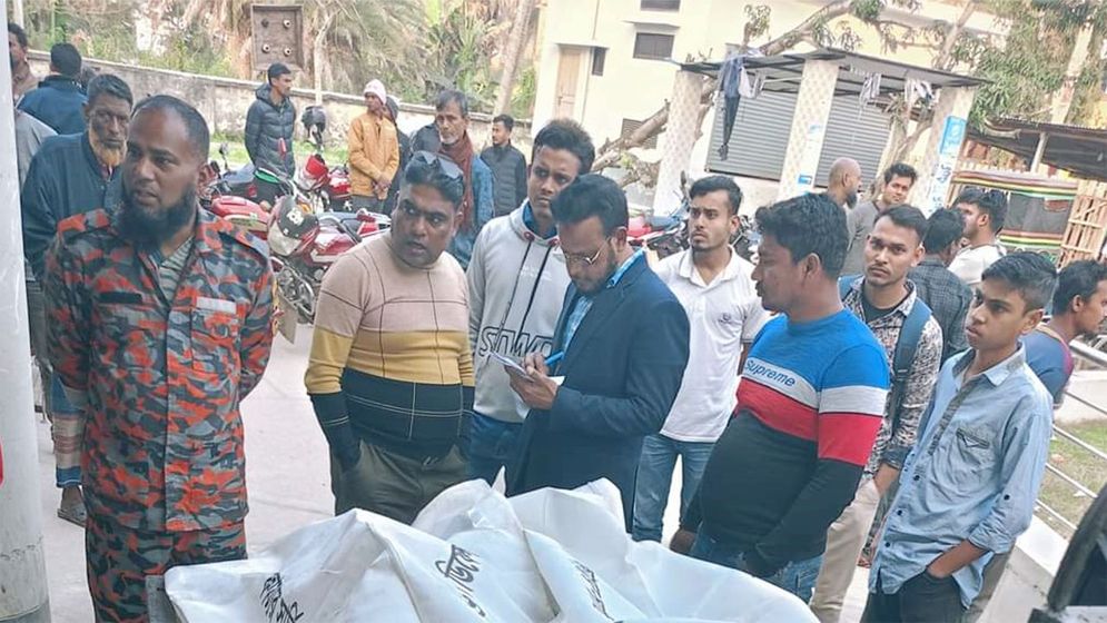 ট্রাক-ইজিবাইক সংঘর্ষে নিহত ৪