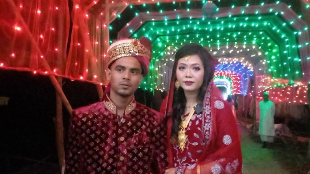 প্রেমের টানে বাংলাদেশে এসে আইফোন খোয়ালেন ইন্দোনেশিয়ান তরুণী