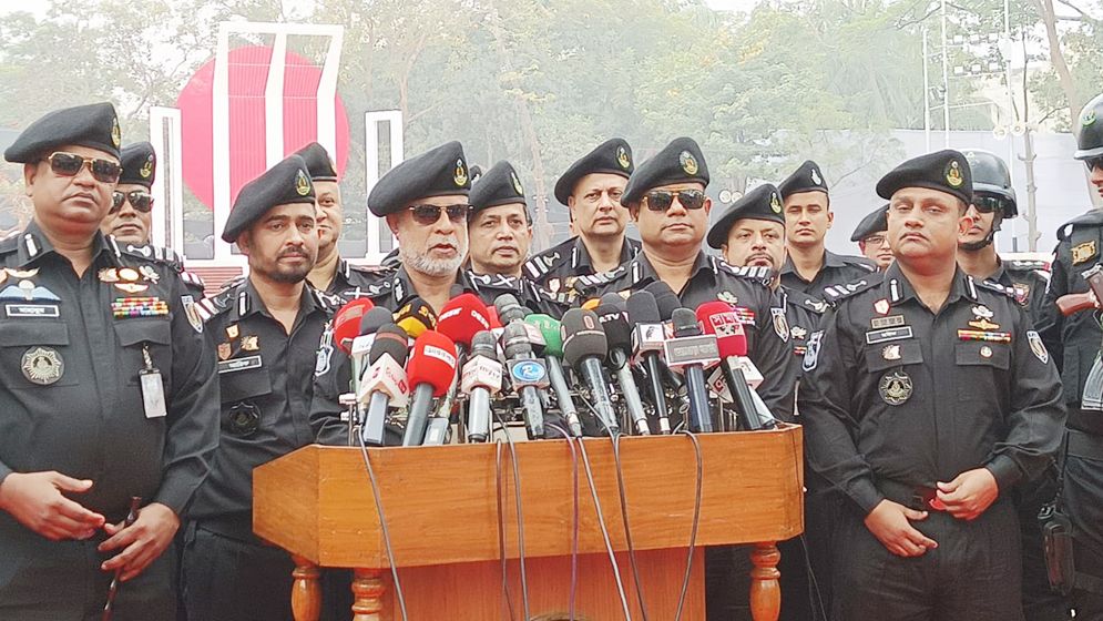 হুমকি মুক্ত রয়েছে কেন্দ্রীয় শহীদ মিনার