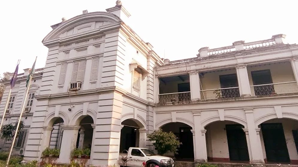 ঢাবি ভিসির বাংলো থেকে নবজাতকের লাশ উদ্ধার
