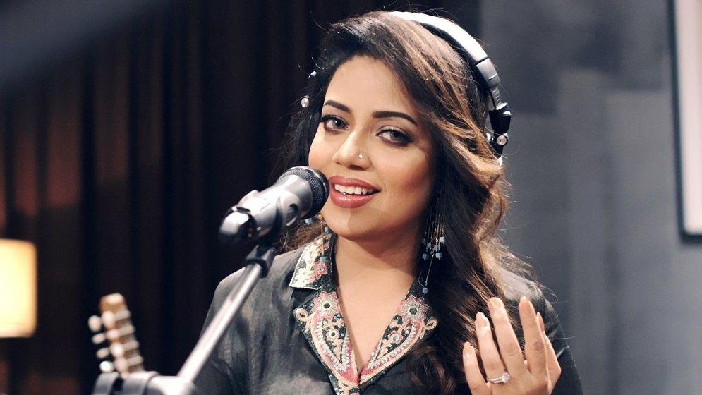 কনার কণ্ঠে ‘ভালোবেসে সখী’ (ভিডিও)