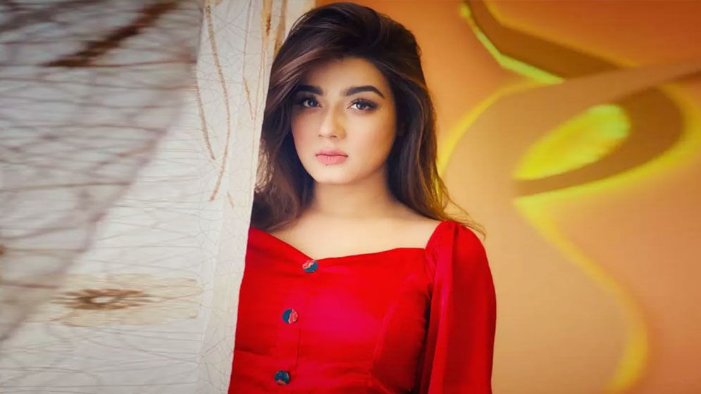 বিচ্ছেদ নিয়ে মুখ খুললেন মাহির দ্বিতীয় স্বামী (ভিডিও)