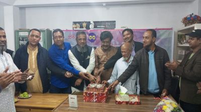 ছাগলনাইয়ায় ভোরের কাগজের ৩২ তম প্রতিষ্ঠাবার্ষিকী পালন 