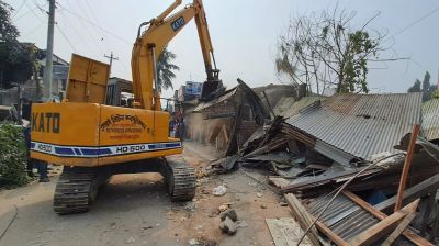 ঢাকা-চট্রগ্রাম মহাসড়কে শতাধিক অবৈধ স্থাপনা উচ্ছেদ