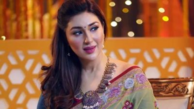মনোনয়ন ফরম কিনলেন চিত্রনায়িকা অপু বিশ্বাস