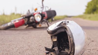 রাজধানীতে বাইক নিয়ন্ত্রণ হারিয়ে নিহত ৩