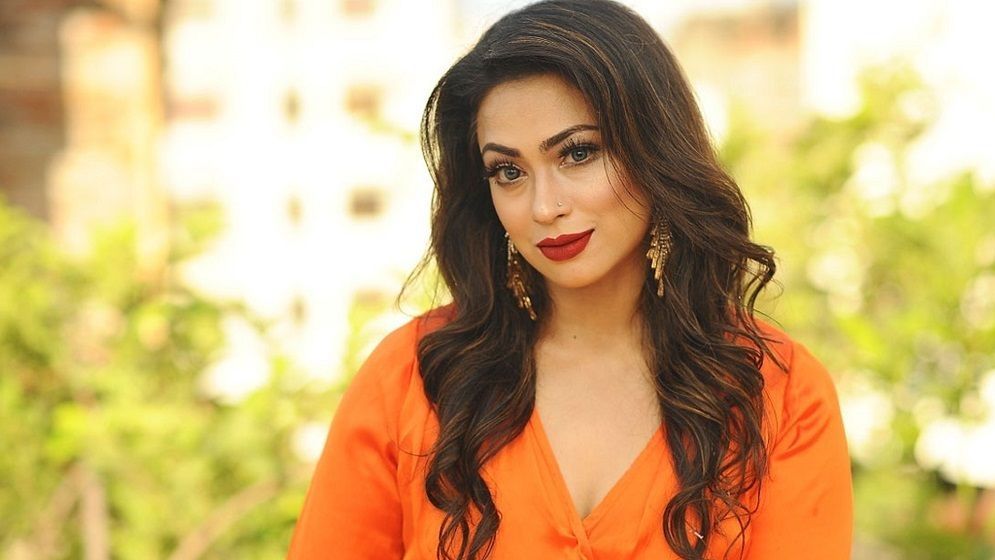 গোপনেই বাবাকে শেষ বিদায় জানালেন পপি