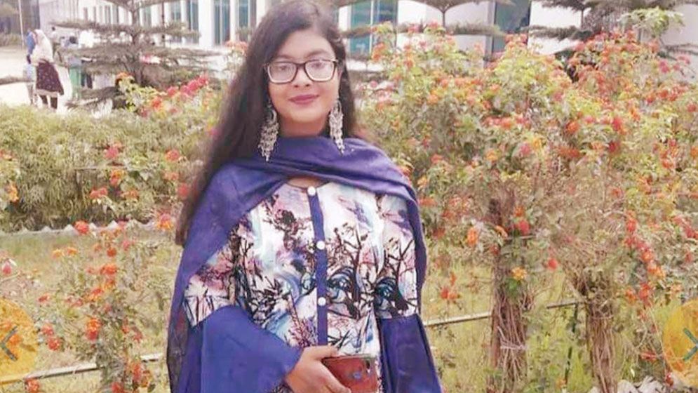 মেডিকেলে প্রথম হওয়ার পর যা বললেন সর্বা