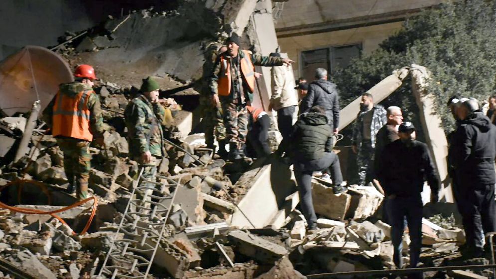 সিরিয়ায় ইসরায়েলি বিমান হামলায় নিহত ৪০