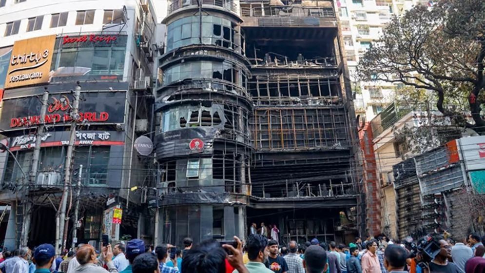 বেইলি রোডের আগুনের সূত্রপাত ‘চুমুক’ থেকে