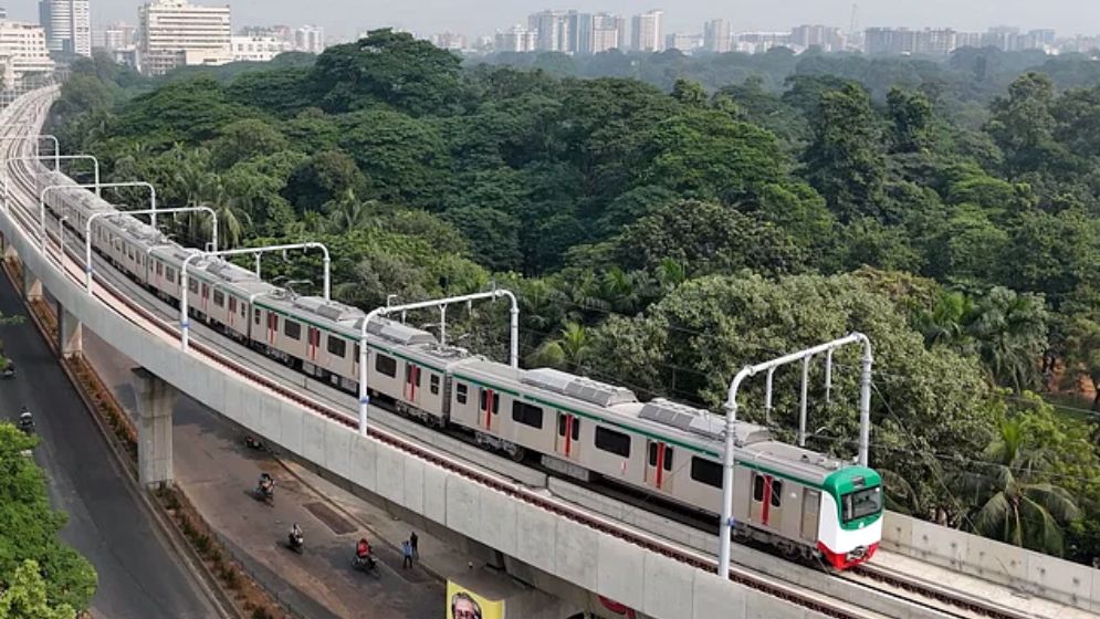 বুধবার থেকে রাত ৯টার পরও চলবে মেট্রোরেল