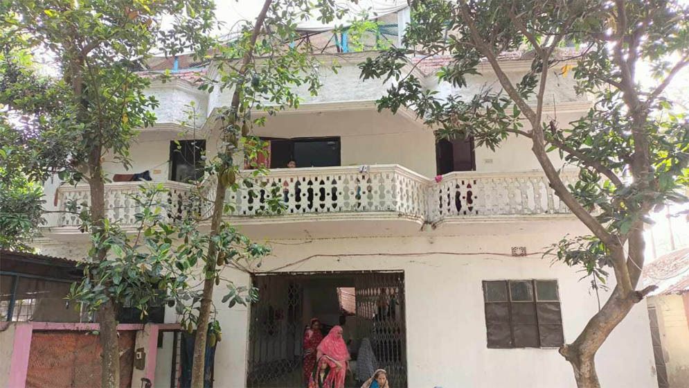 সোনারগাঁওয়ে এক রাতে ২ বাড়িতে দুর্ধর্ষ ডাকাতি