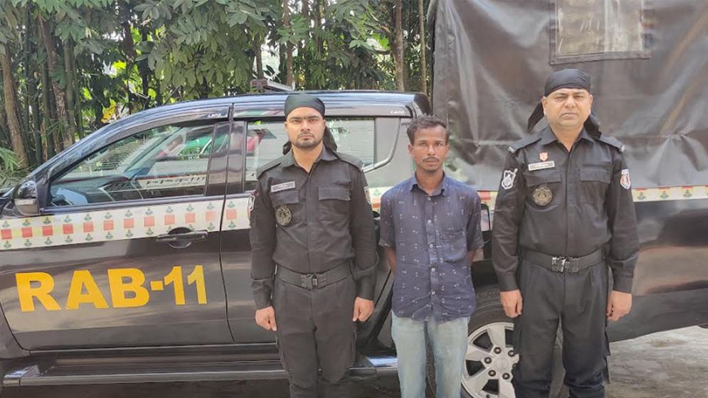 ৮৪ বছরের সাজাপ্রাপ্ত জলদস্যু জসিম গ্রেপ্তার