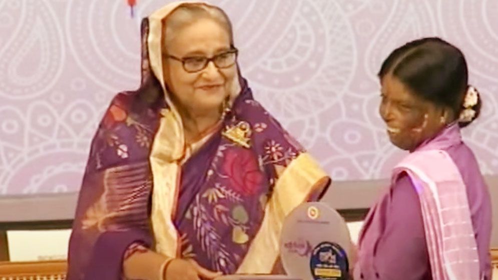 নারী দিবসে ৫ জয়িতাকে সম্মাননা দিলেন প্রধানমন্ত্রী