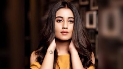 ‘আমি তো সবাইকে রং লাগাতে দিই না’