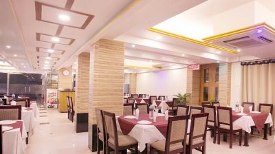 ডুবতে বসেছে সম্ভাবনাময় রেস্তোরাঁ খাত শিল্প!