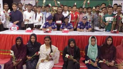 সাতক্ষীরায় ১২০ টাকায় পুলিশ কনস্টেবল পদে চাকরি পেলো ৪৯ জন
