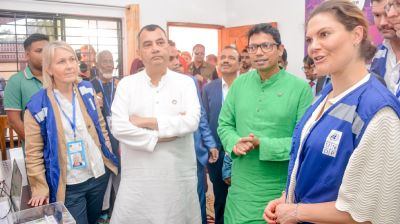 খুলনার ক্ষতিগ্রস্ত উপকূলীয় এলাকা পরিদর্শনে সুইডেনের রাজকন্যা