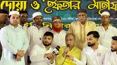 গণতন্ত্র পুনরুদ্ধারে লড়াই করতে হবে