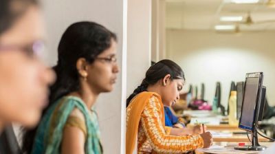বিশ্বের কোনো দেশেই কর্মজীবী নারীরা সমানাধিকার পান না 